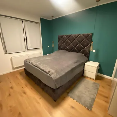 2 In City/apartment + Netflix+prime Lägenhet Krefeld